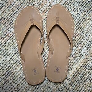 Shade & Shore flip flops